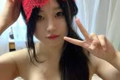 李雨桐实名举报薛之谦反转竟被封禁引发热议！